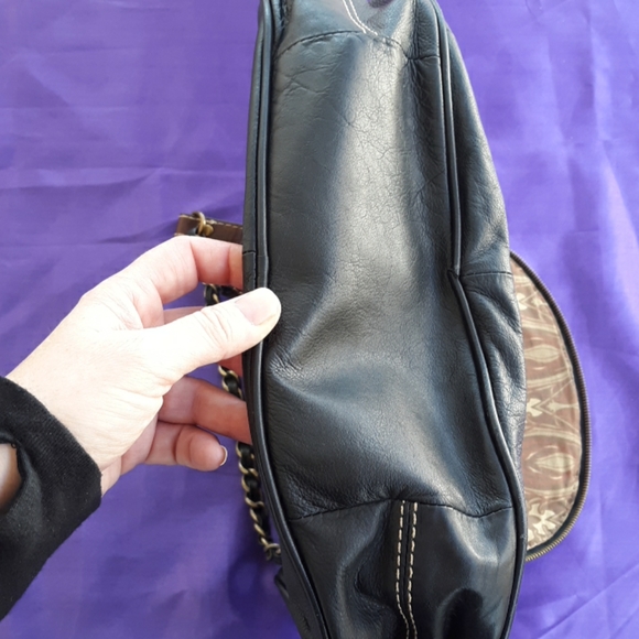 Hobo International Leather Adjustable Chain Bag. - Picture 8 of 8